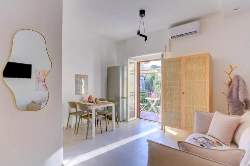 Vatican Loft with Balcony - Home and More