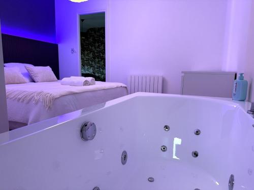 ღ Bubble Loft - Bain Balnéo, spacieux en centre ville