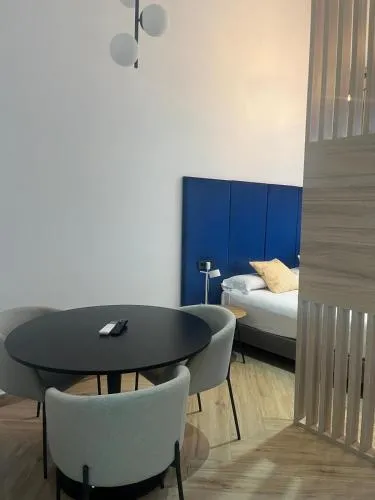 Blanq Marina Suites photo 5