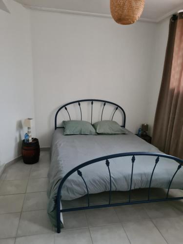 Postel nebo postele na pokoji v ubytování Appartement T2 spacieux à FREHEL