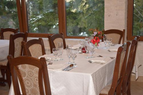 מסעדה או מקום אחר לאכול בו ב-IN Hotel Zlatar ex Zlatarski Biseri