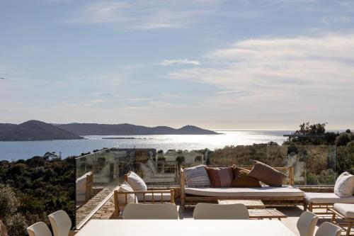 Photo de la galerie de l'établissement Villa TERRA COTTA - 4 chambres, piscine, vue mer, à Pietrosella