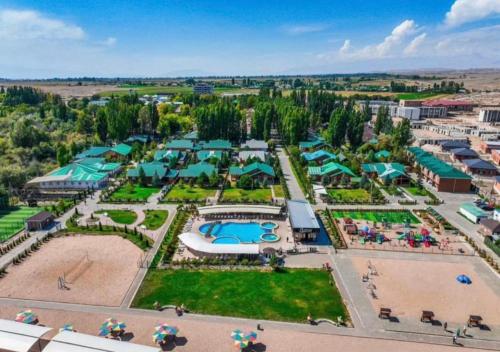 Bazén v ubytování Квартира Студия 21 9 в Raduga West nebo v jeho okolí