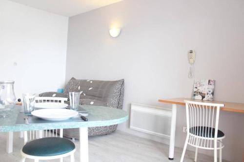 Photo de la galerie de l'établissement Appt Studio LA ROCHELLE - LR030-A119Z, à La Rochelle