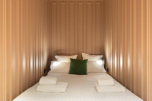 Pick A Flat's Apartment in Montmartre - Rue des Martyrs