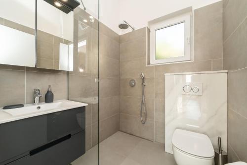 Ένα μπάνιο στο Villa Novigrad ZadarVillas