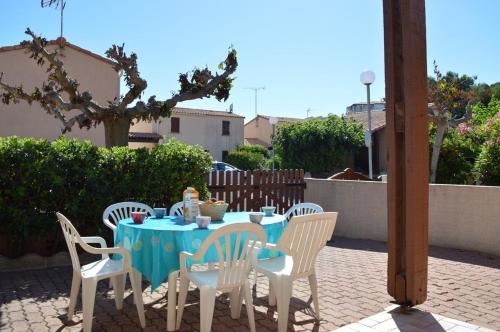 Photo de la galerie de l'établissement SP220-016 Maison 3 pièces mezzanine SAINT PIERRE LA MER, à Saint Pierre La Mer