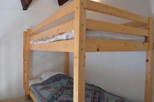 Кровать или кровати в номере SP220-016 Maison 3 pièces mezzanine SAINT PIERRE LA MER