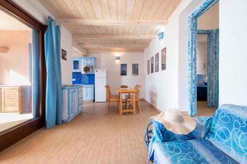 Una cama o camas en una habitación de Mare fuori