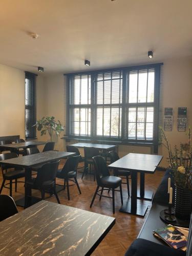 En restaurant eller et andet spisested på Motel Blue Messe