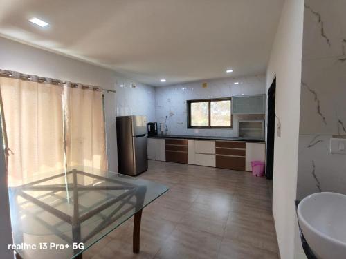 Kuchyň nebo kuchyňský kout v ubytování Divyaras Resort Villa