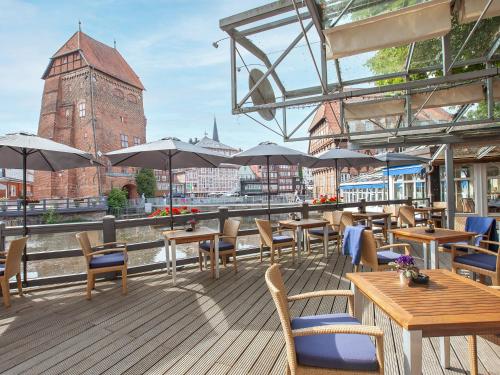 Εστιατόριο ή άλλο μέρος για φαγητό στο DORMERO Hotel Bergström Lüneburg