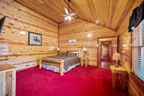 Postel nebo postele na pokoji v ubytování Paradise Pointe Pool Lodge By Beyond Expectations