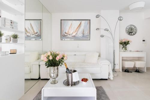 Luxueux appartement proche de la Croisette avec grande terrasse aménagée