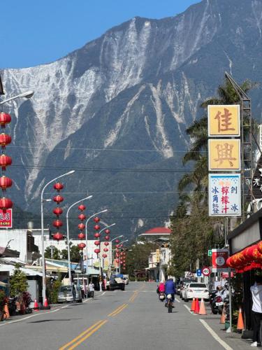 ホームステイから撮影された、または一般的な山の景色