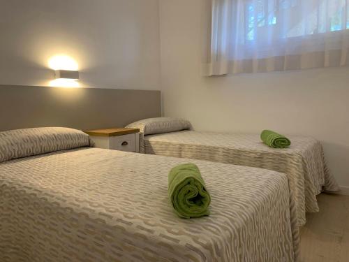 Postel nebo postele na pokoji v ubytování Apartamento 4 Pax a 300m Playa con acceso a piscina MP 2H