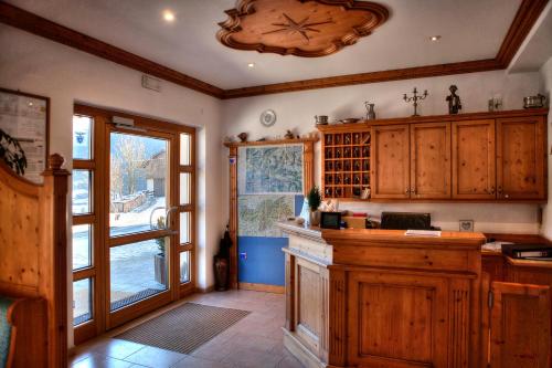 A kitchen or kitchenette at Pension Panorama