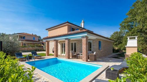 Family Villa Di