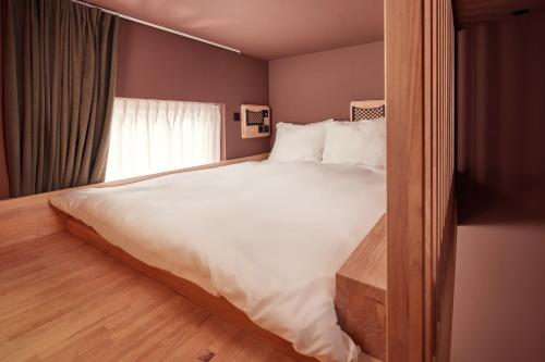 The Elephant Hostel Image