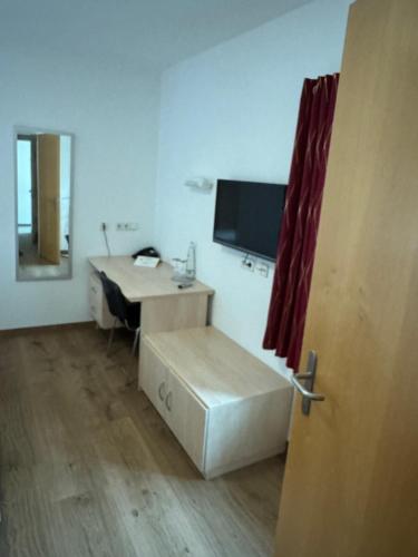 Gallery image of HOTEL RESTAURANT Zum WENDELWIRT in Germaringen