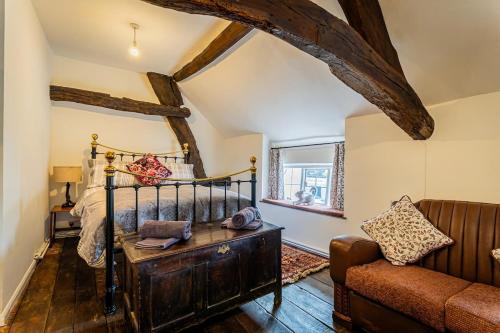 Khu vực ghế ngồi tại Carol's Cottage