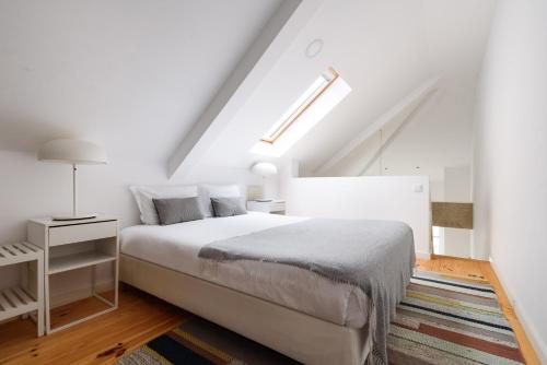 Mezzanine Studio in the City Center