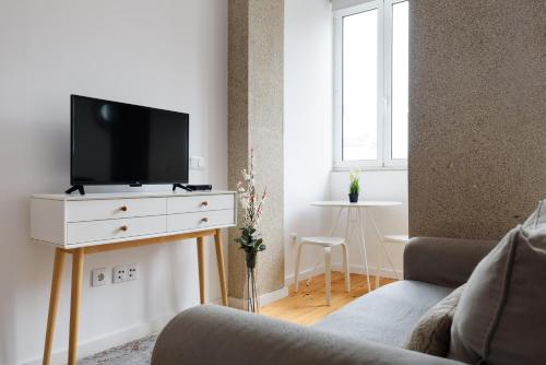 Mezzanine Studio in the City Center