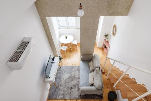 Mezzanine Studio in the City Center