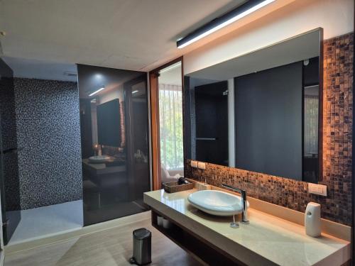 Koupelna v ubytování Villa Skyfall Thailand Phuket