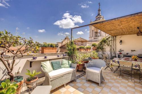 Attic with Terrace Overlooking St Peter's Basilica