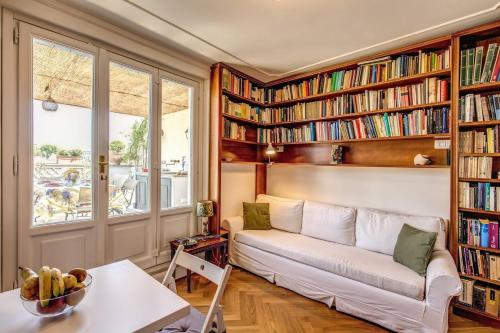 Attic with Terrace Overlooking St Peter's Basilica