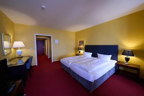 Hotel Schweriner Hof by ANS photo 17