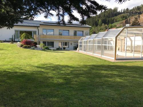 YOGA WOHLFÜHLOASE im Grünen