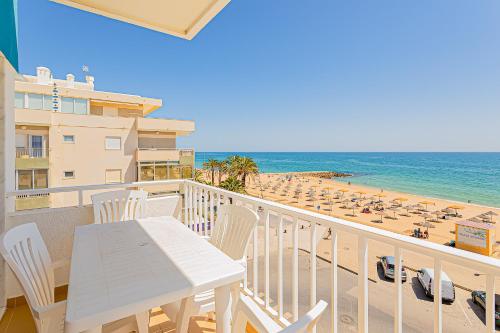 Frente praia SIM T3 Praia Quarteira by HsRentals
