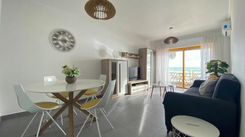 Quarteira Frente Praia II by HomeSlow Rentals