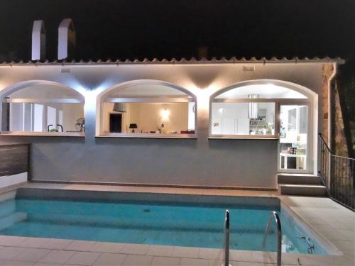 Casa con Piscina y preciosas vistas en Mas Tomasi 710