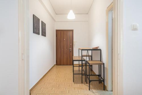 Thissio Central - Pedestrian path