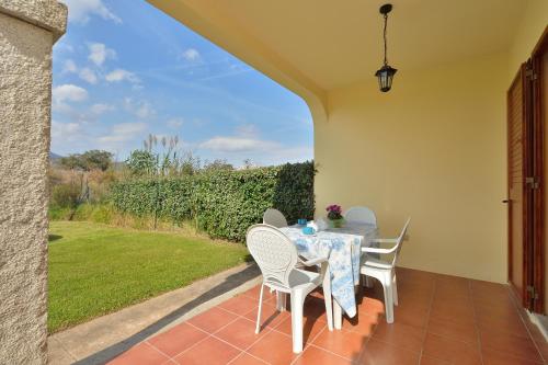 Κήπος έξω από το Residence Le Canne