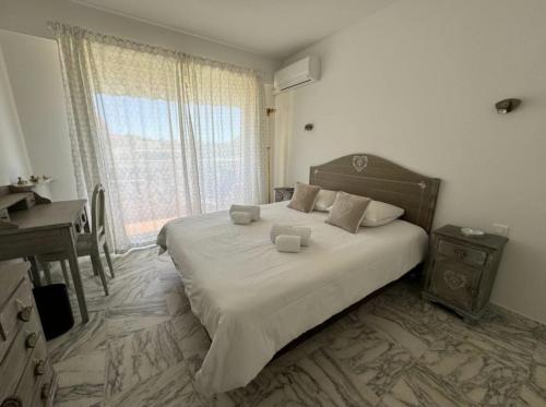 Cozy one bedroom apartment with balcony and parking