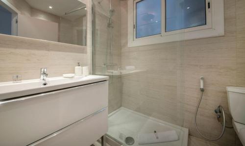 Apartamento de cuatro dormitorios en Calle Aribau You Stylish Apartments