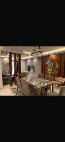 كمبوند Azad خلف الجامعه الامريكيه