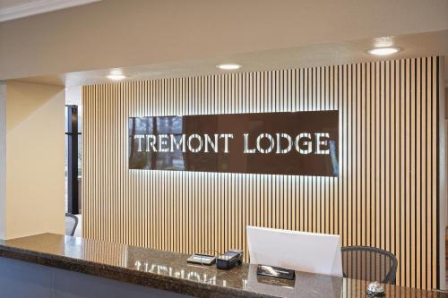 a treatment lobby with a sign on a wall at Tremont Lodge & Resort in Townsend