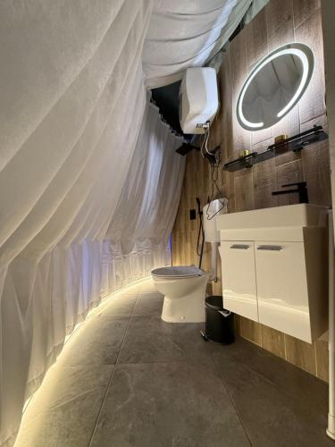 Koupelna v ubytování Cupola glamping dome Sarajevo