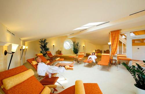 Χώρος καθιστικού στο Dr Lohbeck Privathotel Sonne Baiersbronn