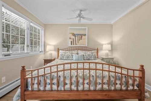 Ένα ή περισσότερα κρεβάτια σε δωμάτιο στο NEW Snug Harbour on Big Glen Lake