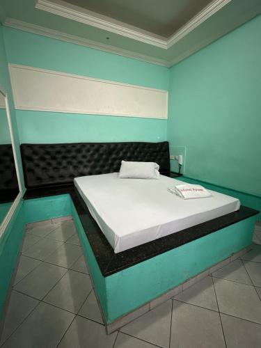 Postel nebo postele na pokoji v ubytování Motel power