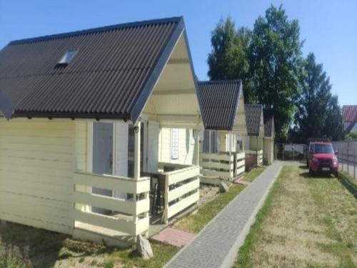 Holiday homes close to the seaside beach
