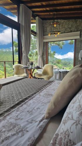 Landskap semula jadi dekat dengan lodge