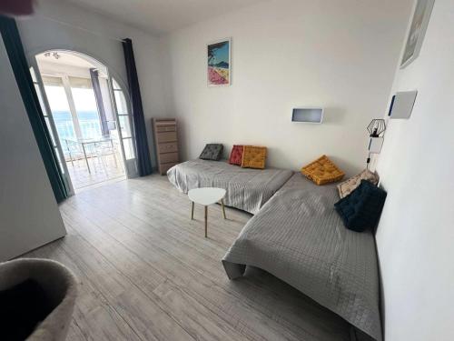 Résidence Oustalet - Studio avec magnifique vue panoramique sur la mer à St Cyr Sur mer MAE-1611