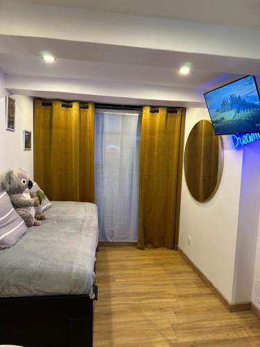 Μια τηλεόραση ή/και κέντρο ψυχαγωγίας στο Studio COCON DeSIGN